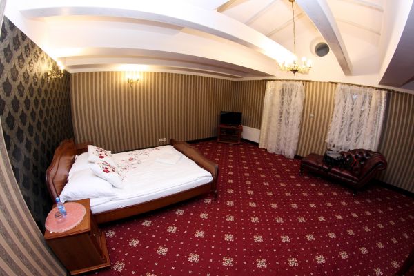 Hotel Mazurski Dwór (Olecko)